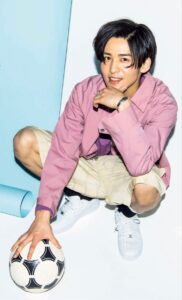 スノーマン（SnowMan）目黒蓮の可愛い写真まとめ！笑顔の画像から寝顔の画像まで！